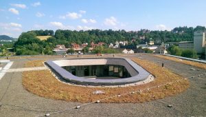 Einkaufszentrum Schwabach Mauerabdeckung Kiesfangleiste (3)